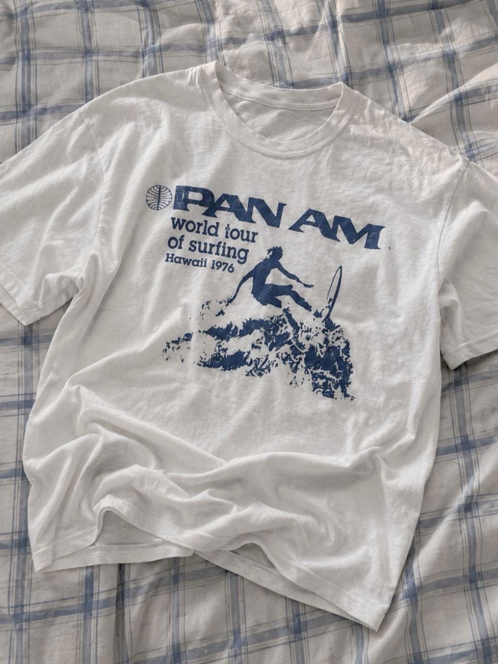 Gildan White Short-Sleeve Surf Graphic Tee with Navy Print